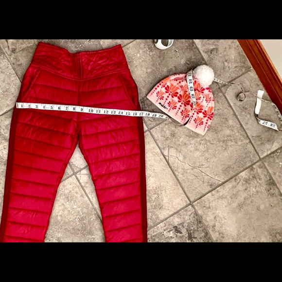 Warm puffer pants with elastic side panels NWT - Picture 9 of 15